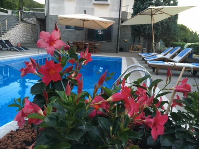 Luxury Apartment With Private Pool And 2 Bedrooms In Villa Opatija Bay View 外观 照片